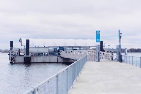 Waterfront Gem Duplex 3 Bedroom 2floor In Whitestone Bronx Free Parking Ferienhaus