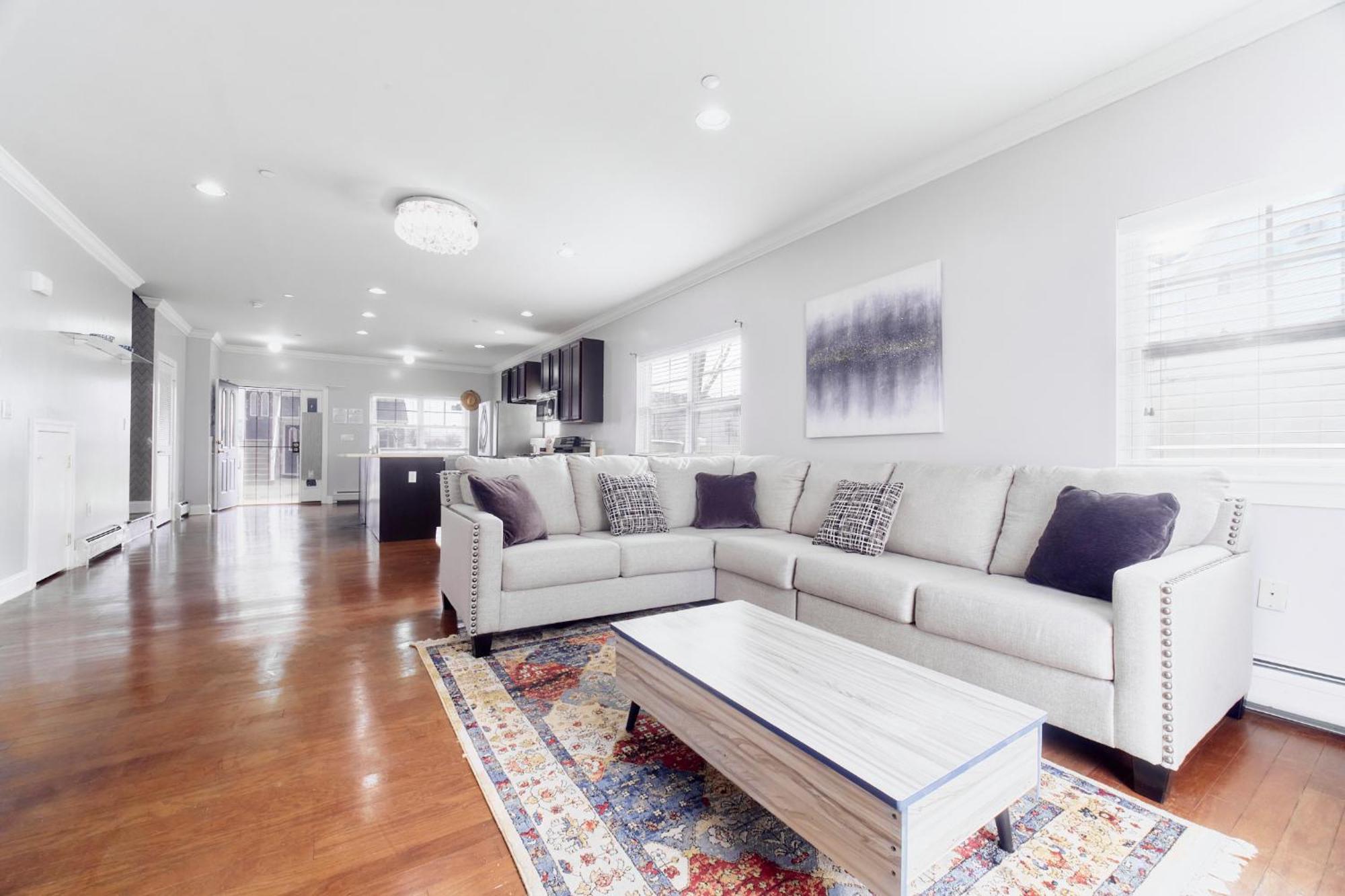 Ferienhaus Waterfront Gem Duplex 3 Bedroom 2floor In Whitestone Bronx Free Parking